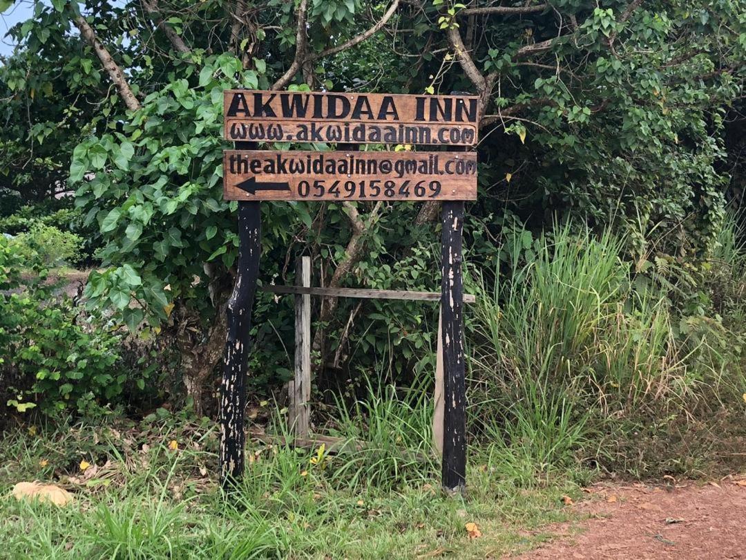 The Akwidaa Inn Екстериор снимка